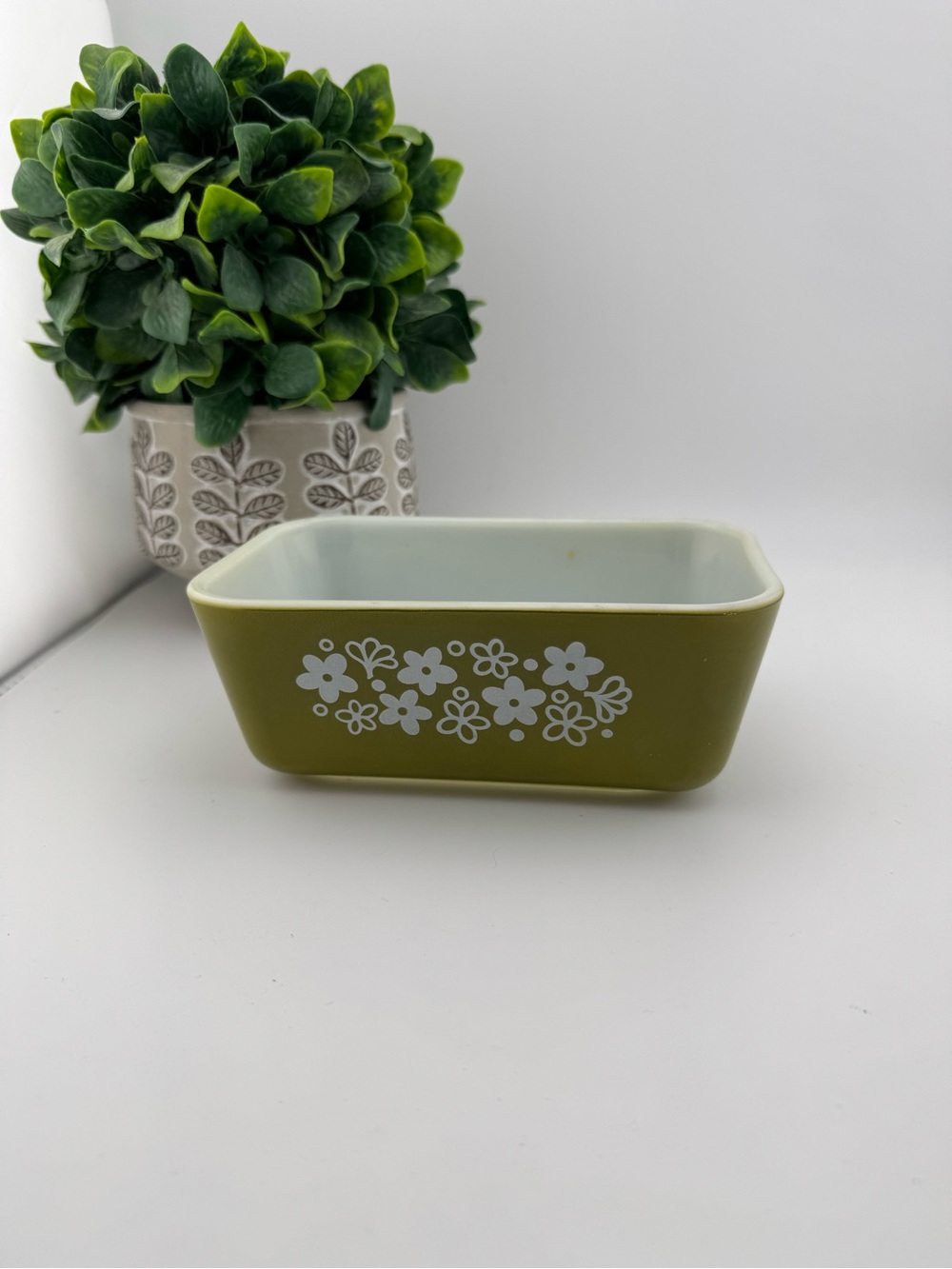 Vintage Pyrex Spring Blossom Loaf Pan – Avocado Green Floral Baking Dish 1 Qt